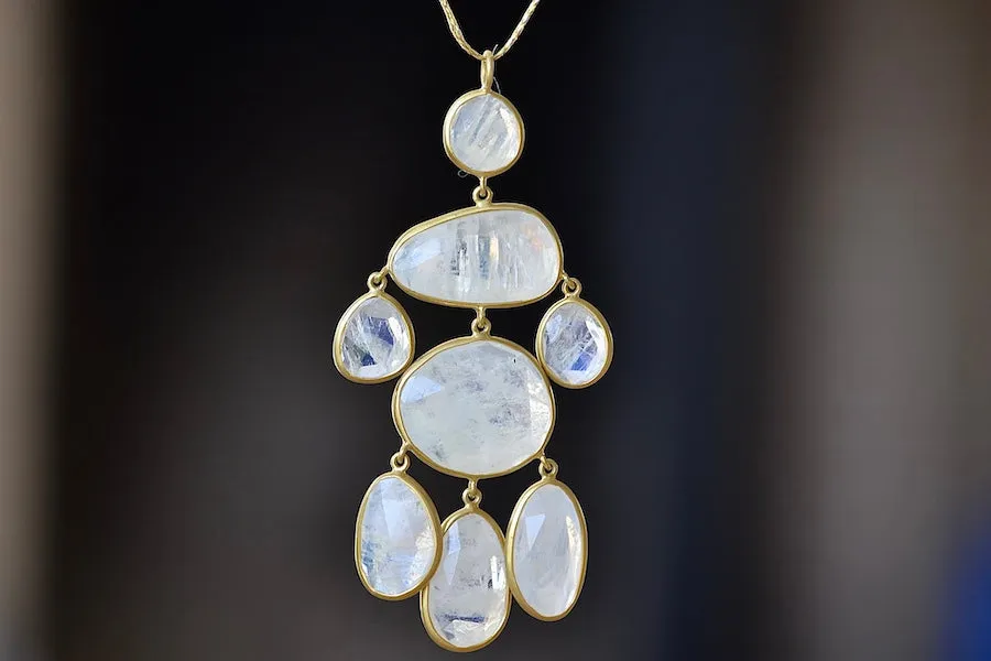 Baroque Pendant in Moonstone and 18K